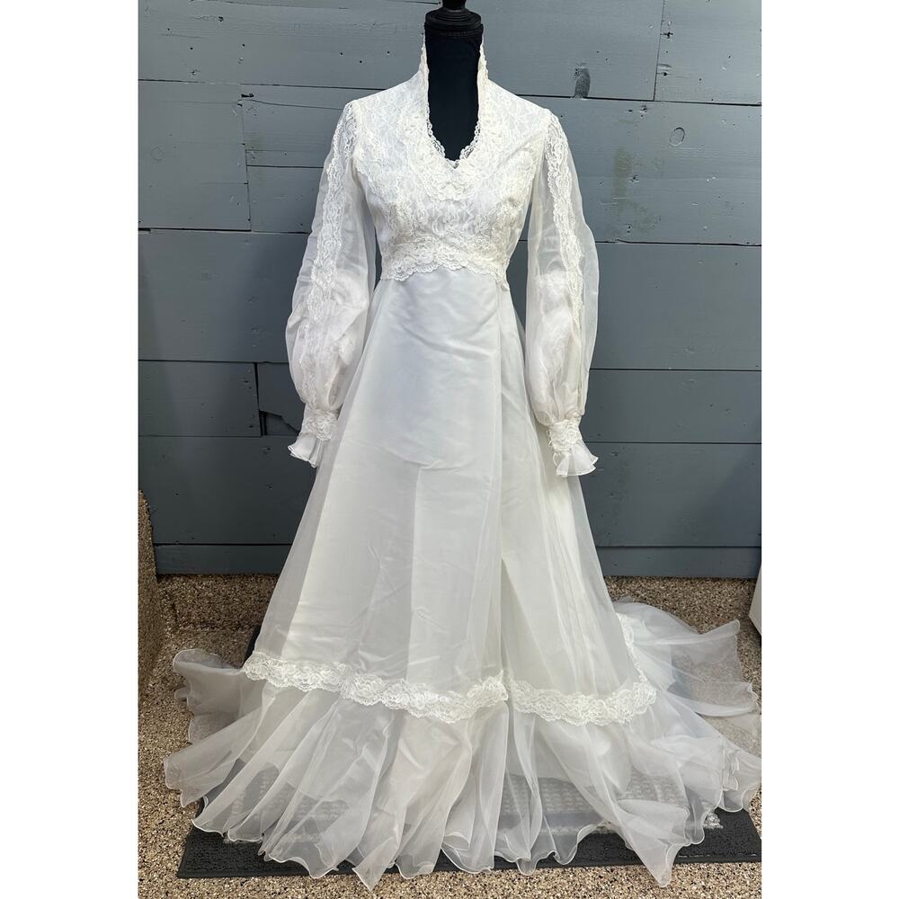 1970's Vintage Alfred Angelo Wedding Dress